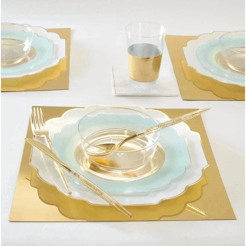 http://www.luxeparty.com/cdn/shop/files/scallop-design-plastic-plates-scalloped-clear-mint-gold-plastic-plates-10-pack-42635349983550_800x.jpg?v=1697559533